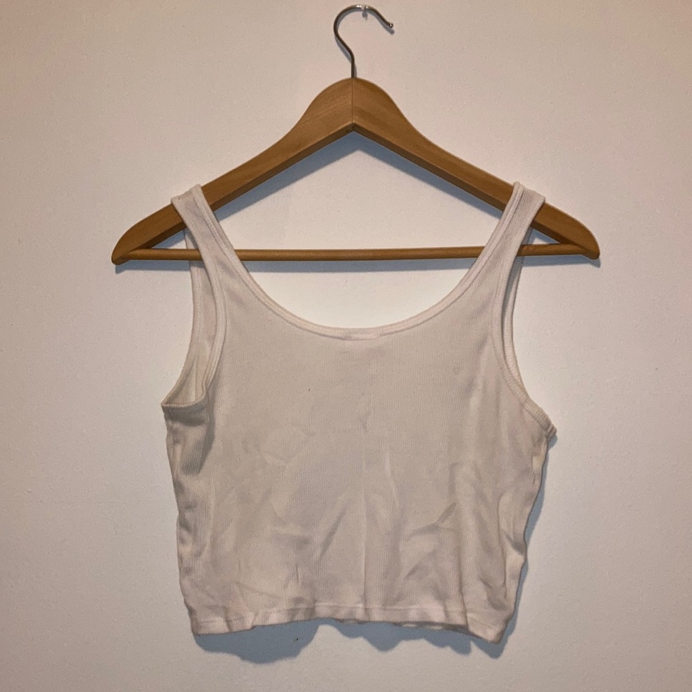 Cropped Tank - Picture 2 of 3